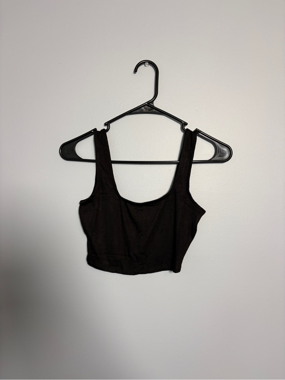 NWOT Zenana Outfitters Black Scoop Crop Tank Top